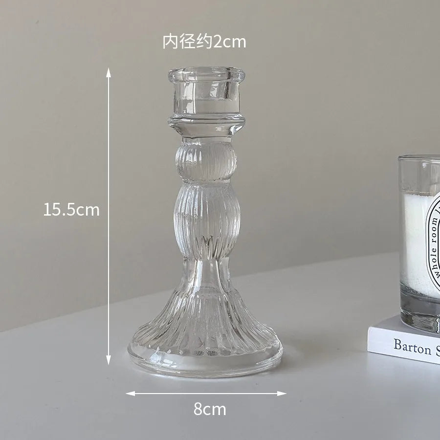 Transparenta ljusstakar i glas