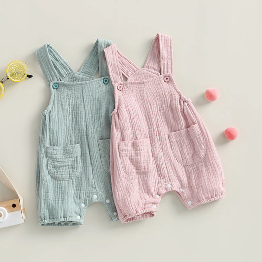 Somrig babyromper med hängslen