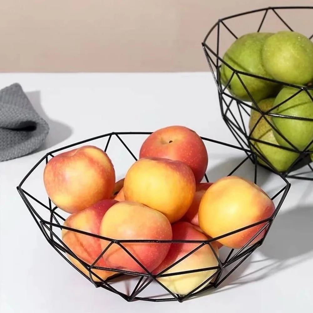Fruktskål i metall med multifunktionell design
