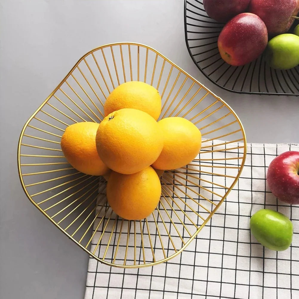 Fruktskål i metall med multifunktionell design