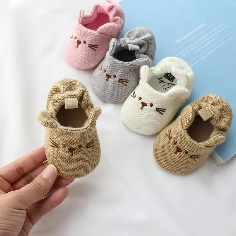 Mjuka babyskor med charmiga djuröron