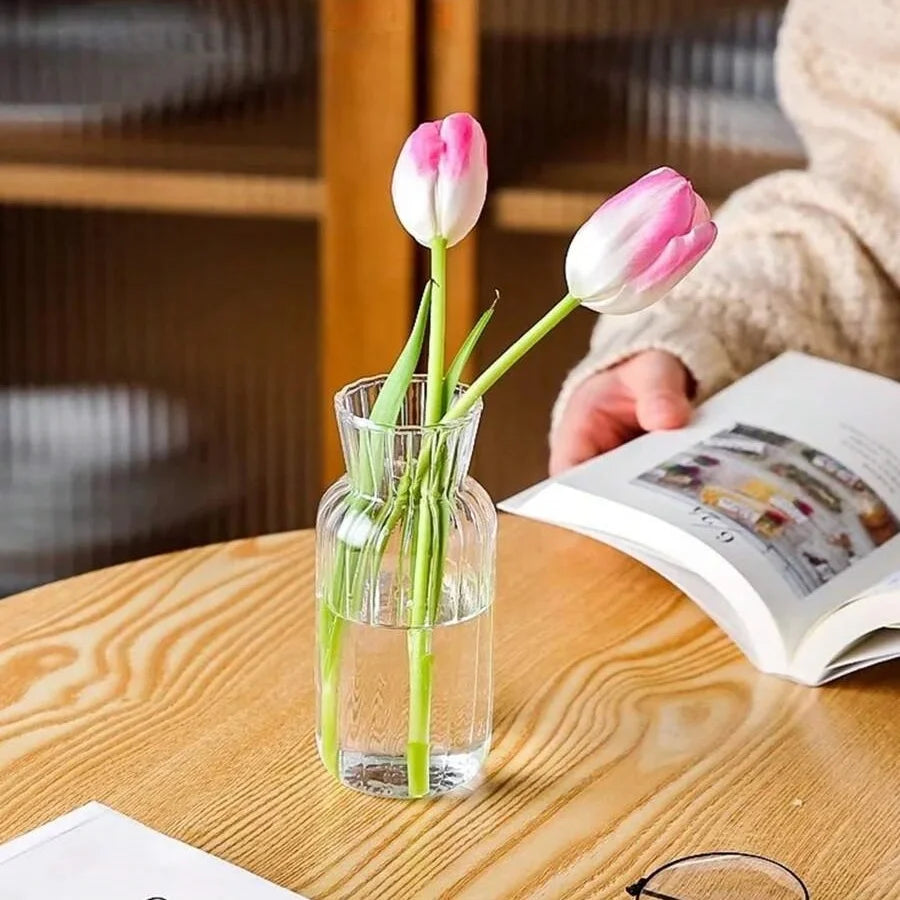 Transparent glasvas i retro randig design