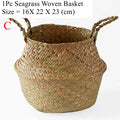 Woven basket in natural material