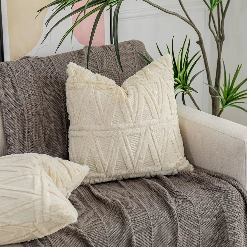 Stilren kuddfodral i mjuk sammet