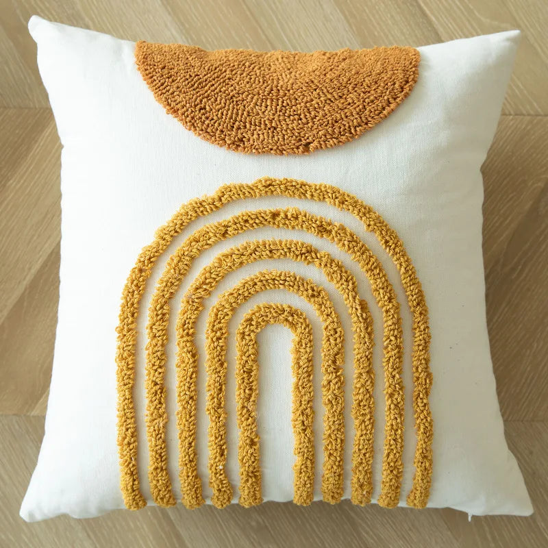 Broderat kuddfodral med & utan tofsar
