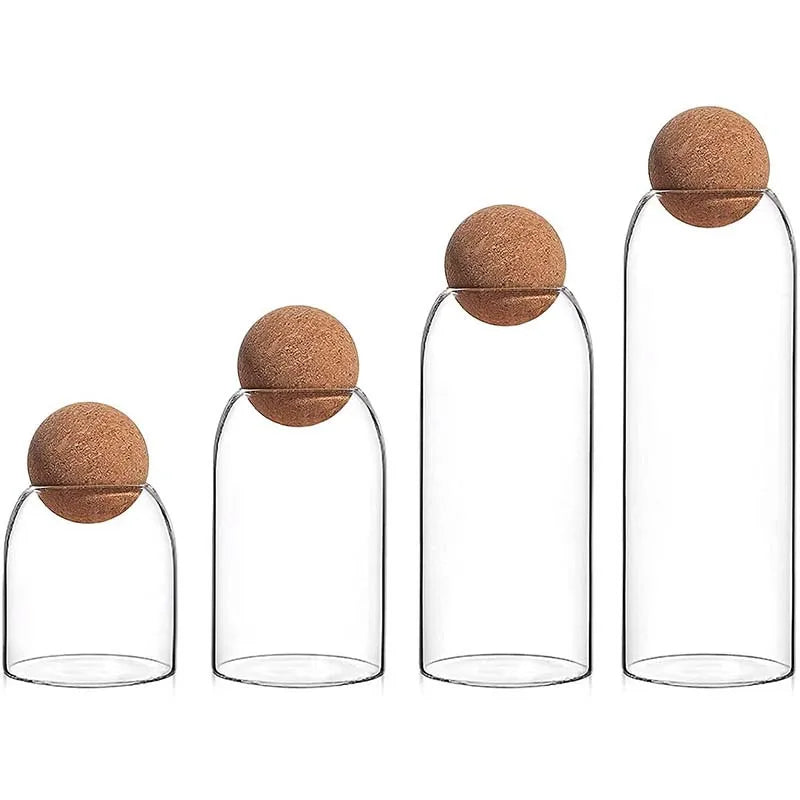 Minimalistisk köksförvaring i glas