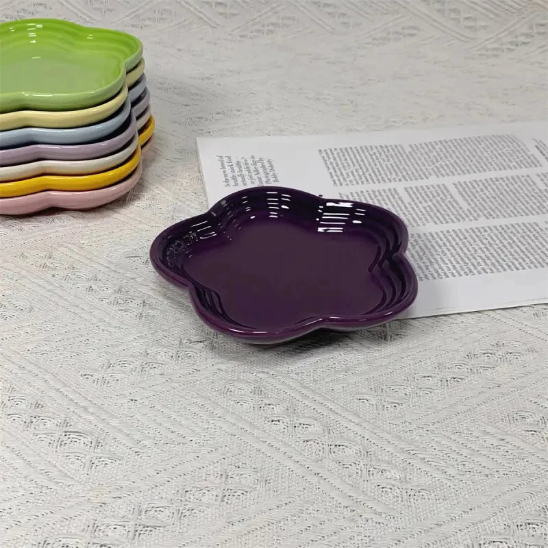 Upphöjd kattmatskål i keramik