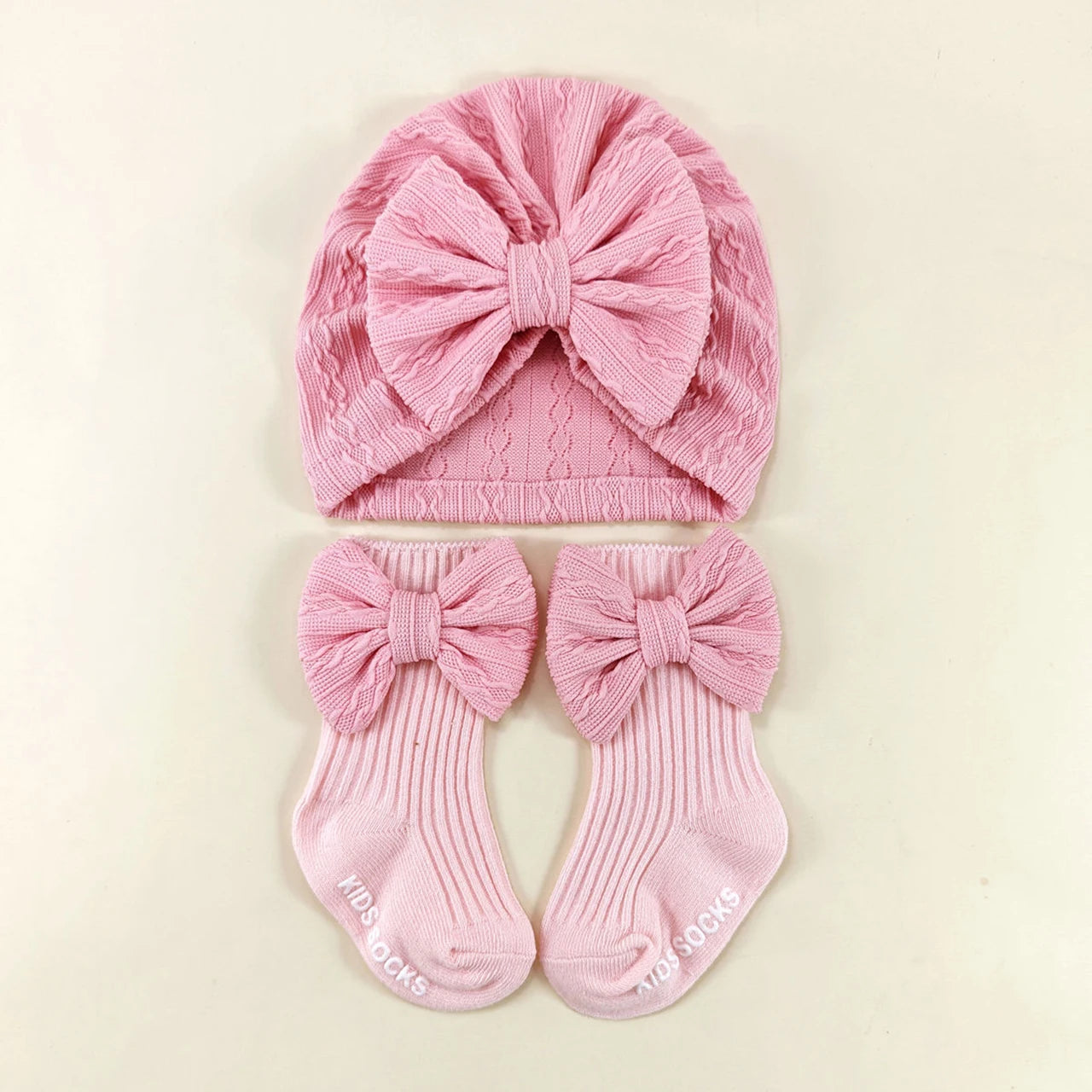 2-delat set med babyturban och strumpor