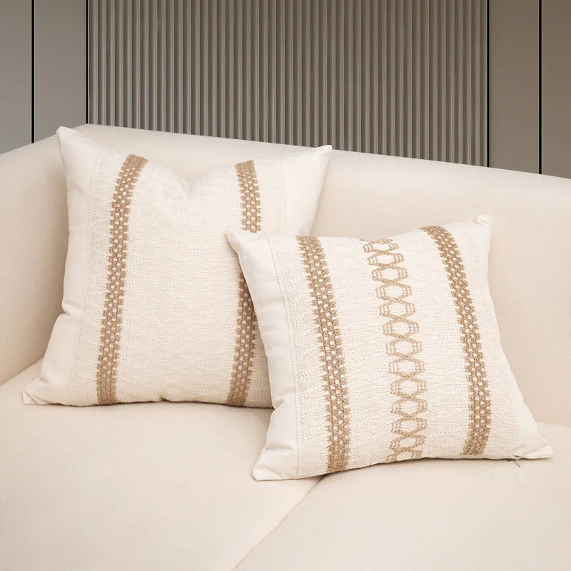 Dekorativa kuddfodral i bomull och linne