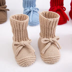 Stickade babyskor i bomull