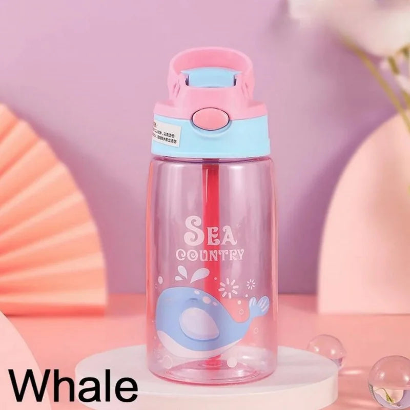 Söt & praktisk barnmugg med sugrör