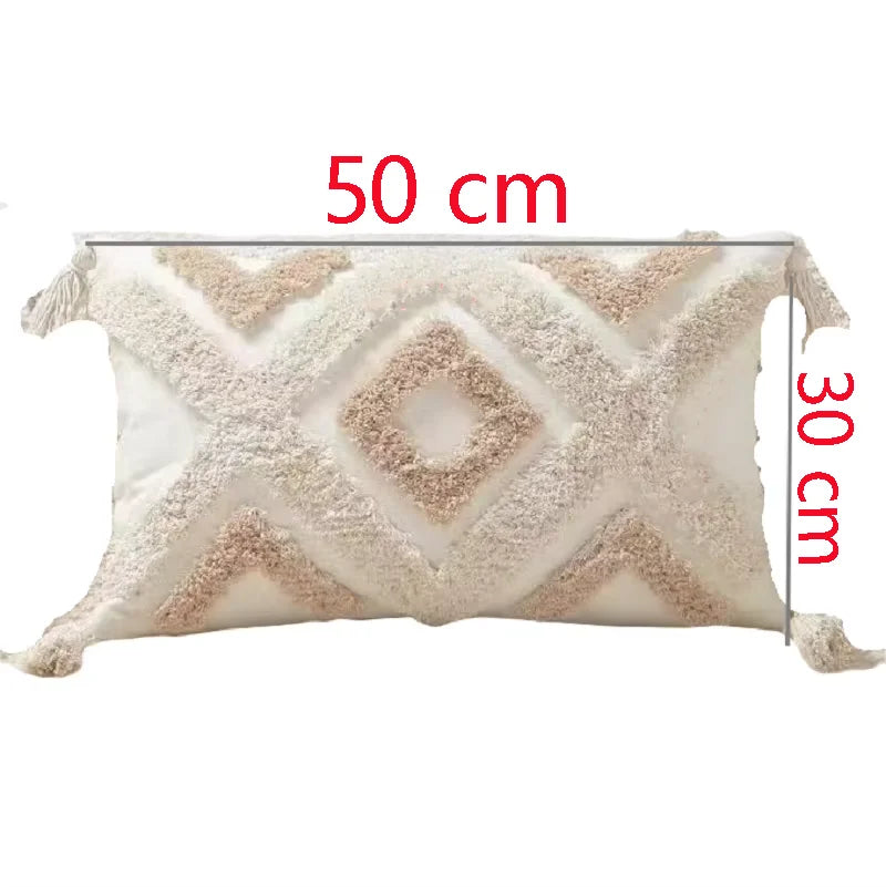Exklusiva kuddfodral i boho stil med tofsar