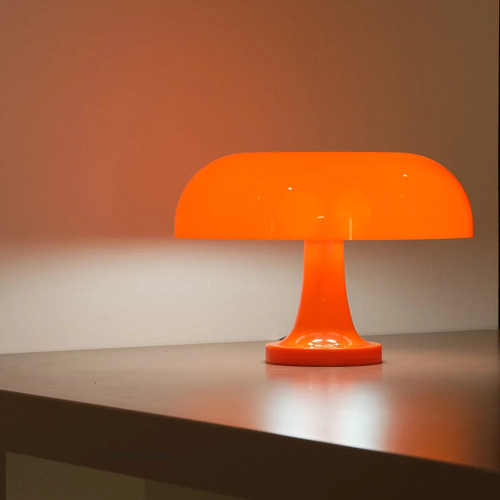Danskdesignade Mushroom table lamp
