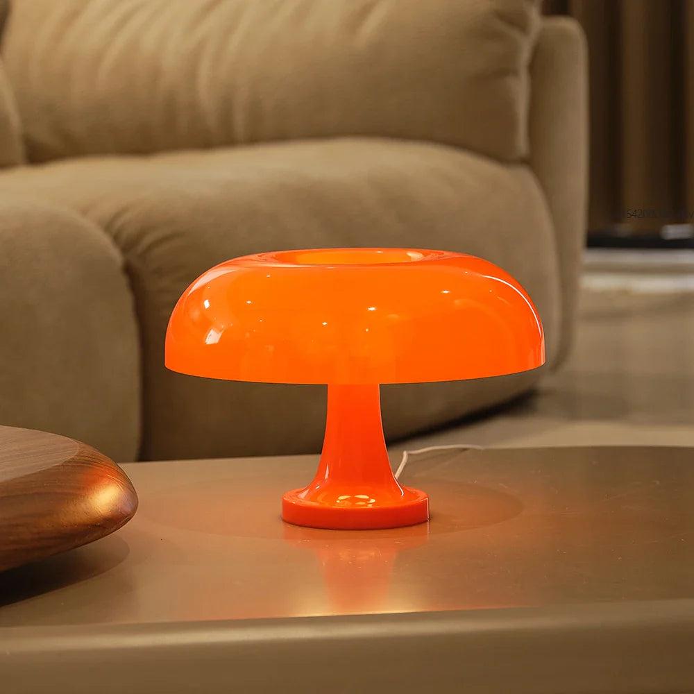 Danskdesignade Mushroom table lamp