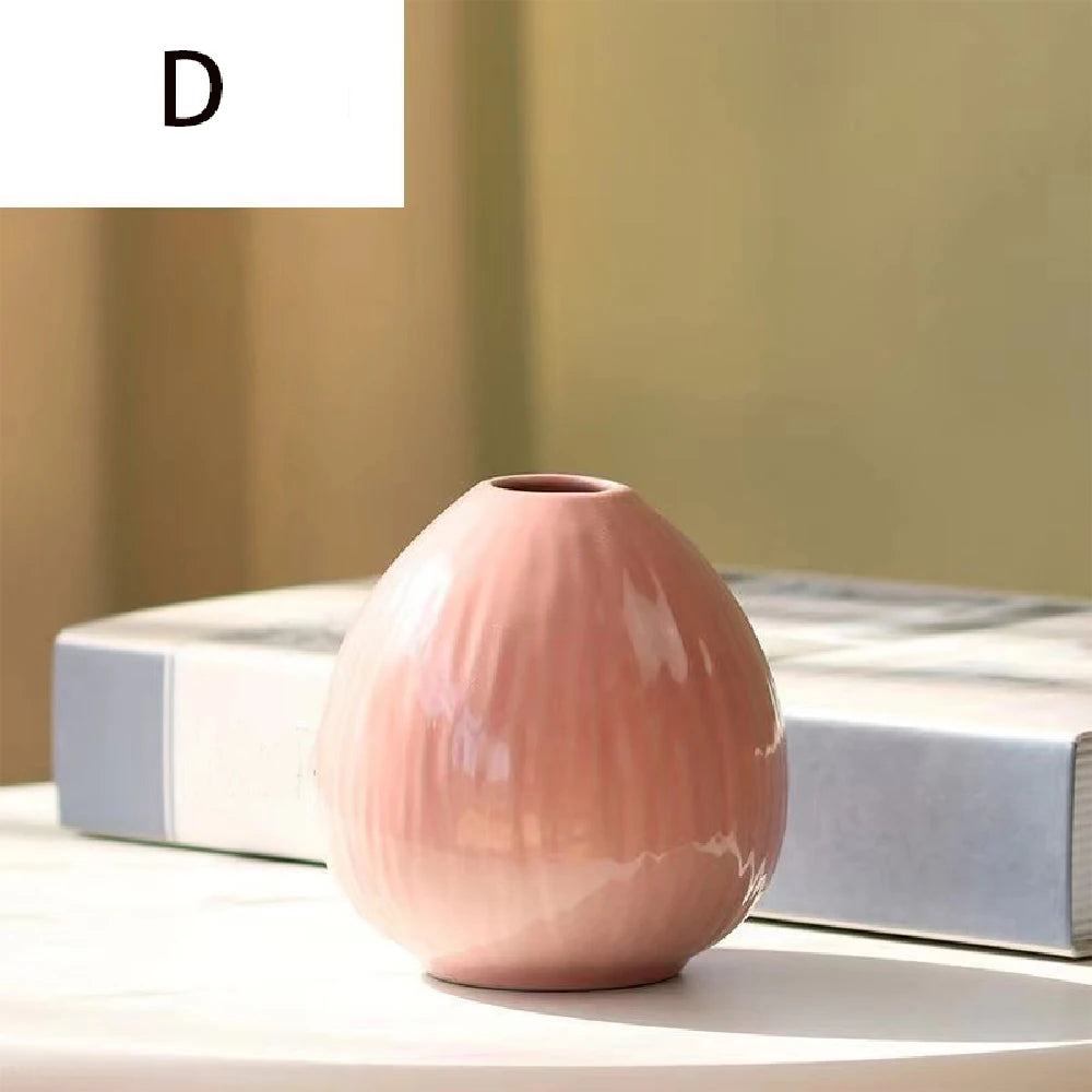 Minimalistisk & stilren vas i keramik