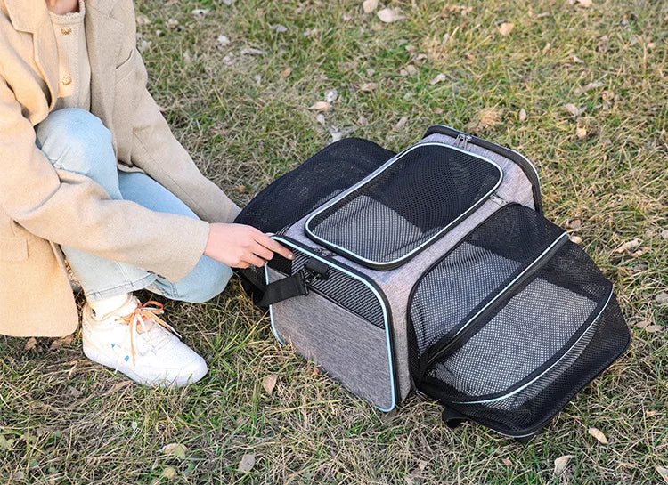 Hopfällbar transportväska med expansionsfunktion