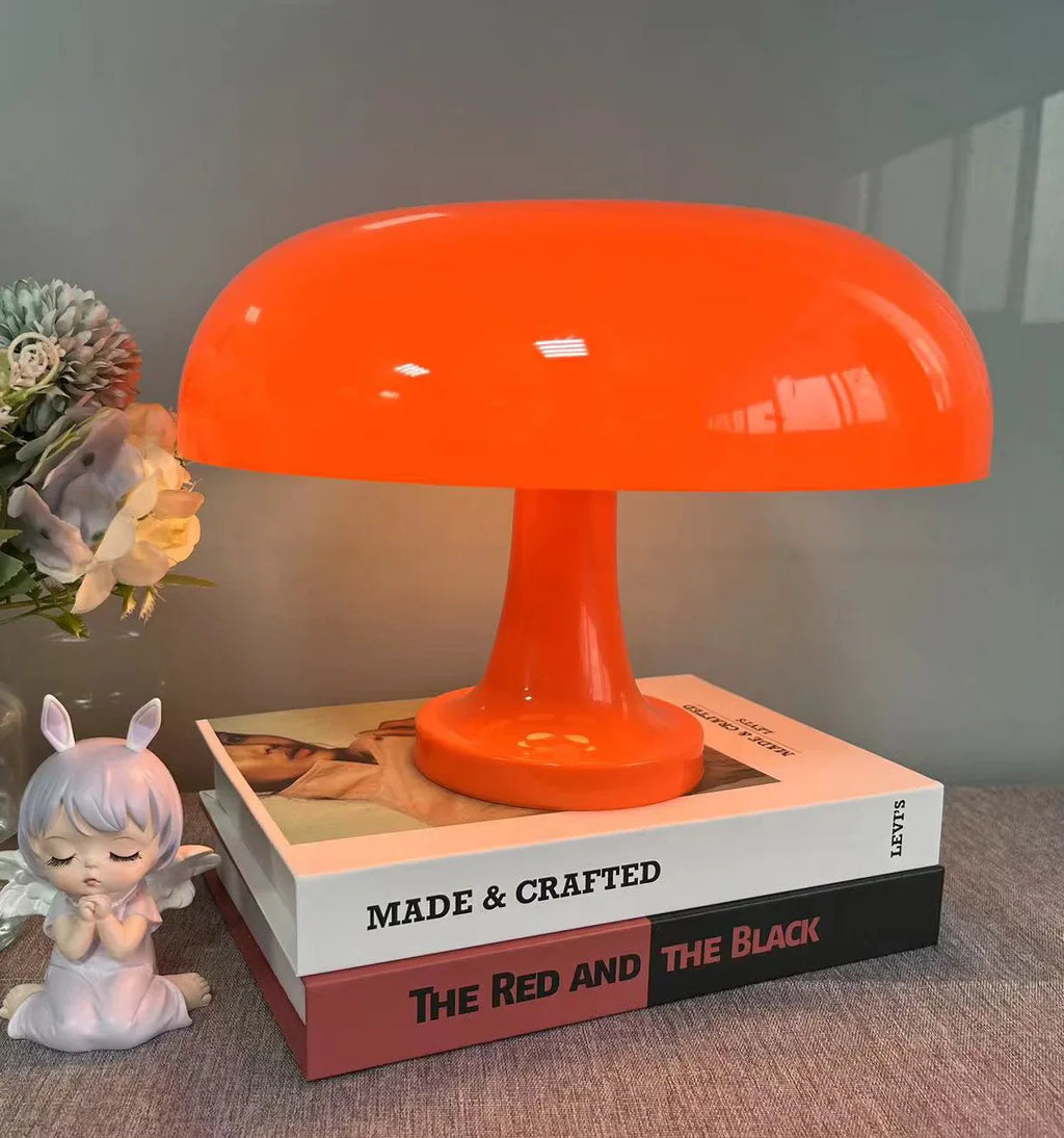 Danskdesignade Mushroom table lamp