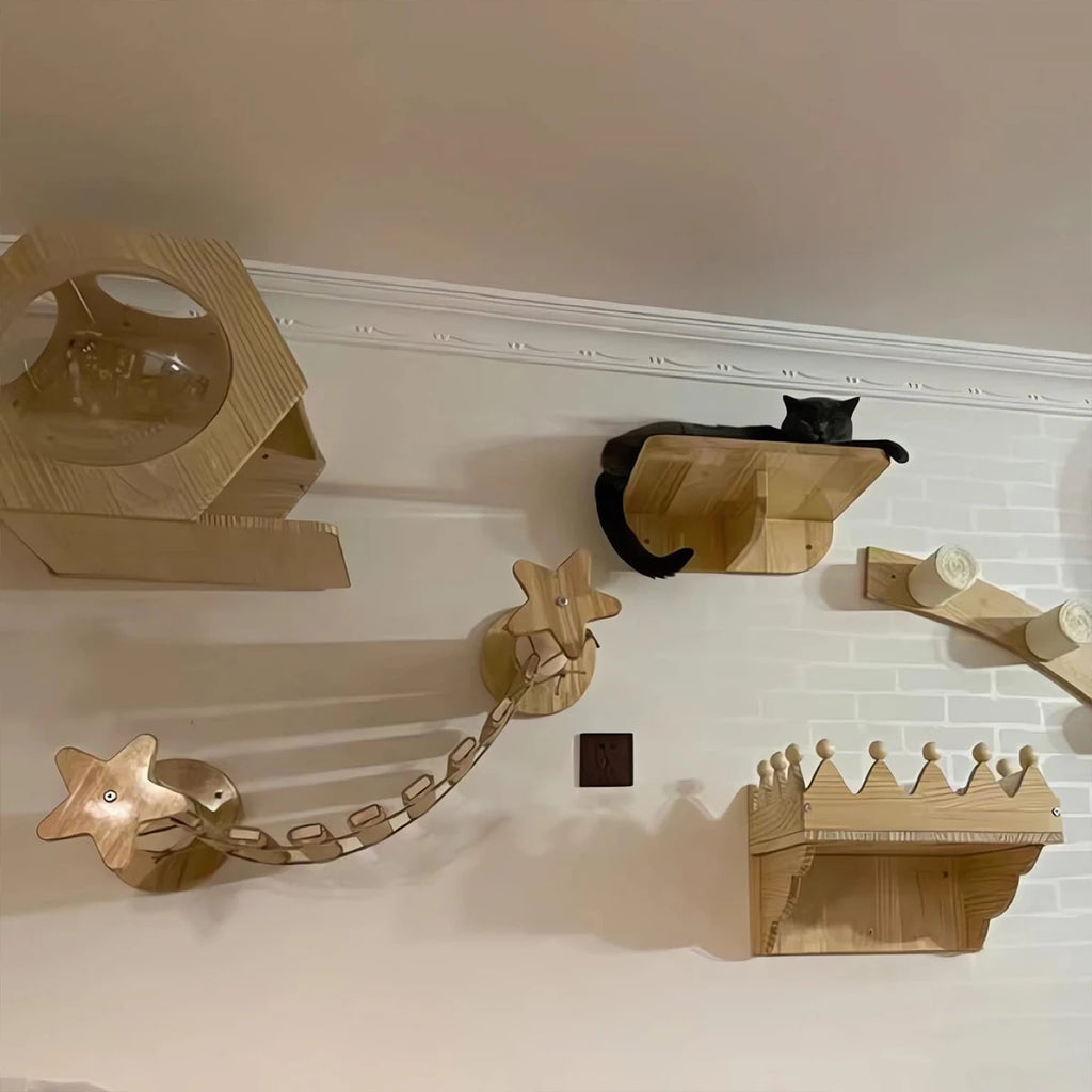 Klätterbro i trä och sisal för lek och aktivering