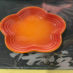 Upphöjd kattmatskål i keramik