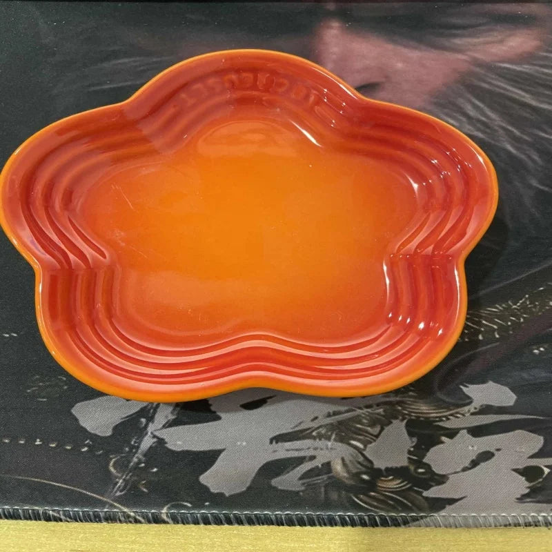 Upphöjd kattmatskål i keramik