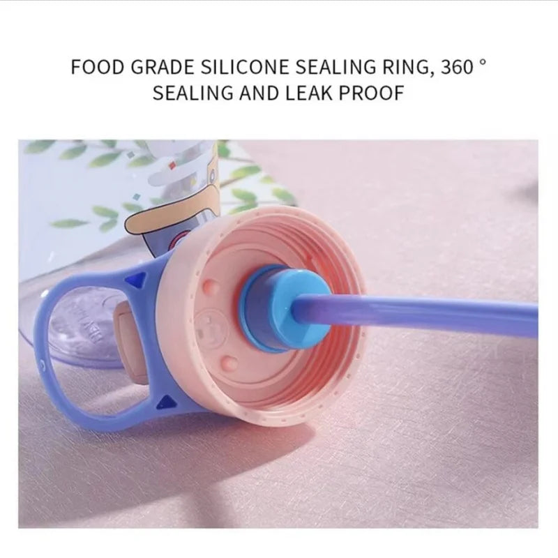 Söt & praktisk barnmugg med sugrör