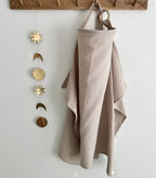 Luftig & praktisk amningsfilt i muslin