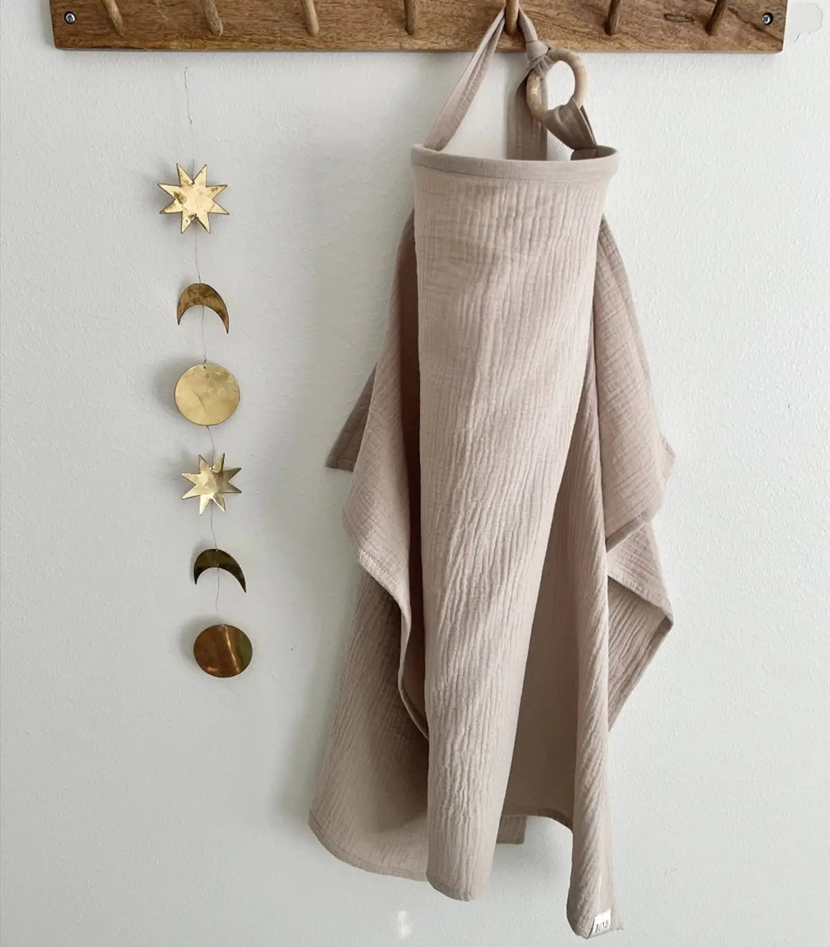 Luftig & praktisk amningsfilt i muslin