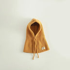 Stickad vintermössa med halskrage för barn