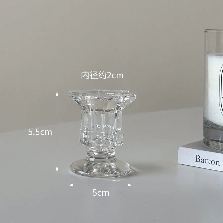 Transparenta ljusstakar i glas