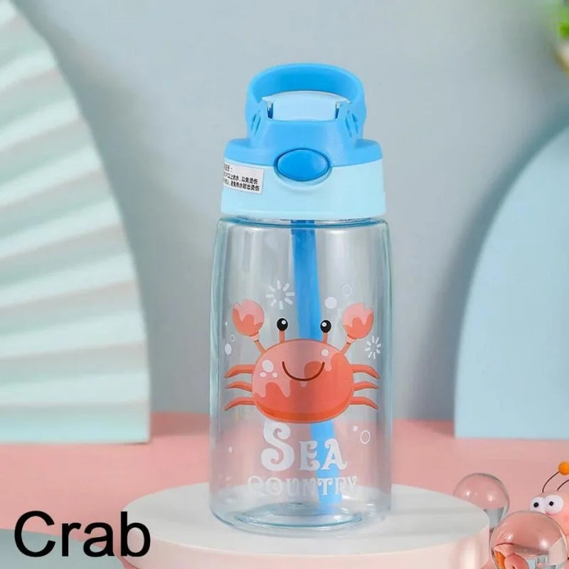 Söt & praktisk barnmugg med sugrör