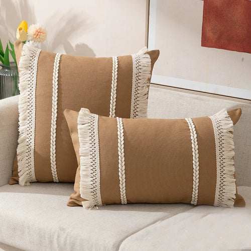 Decorative knitted cushion cover