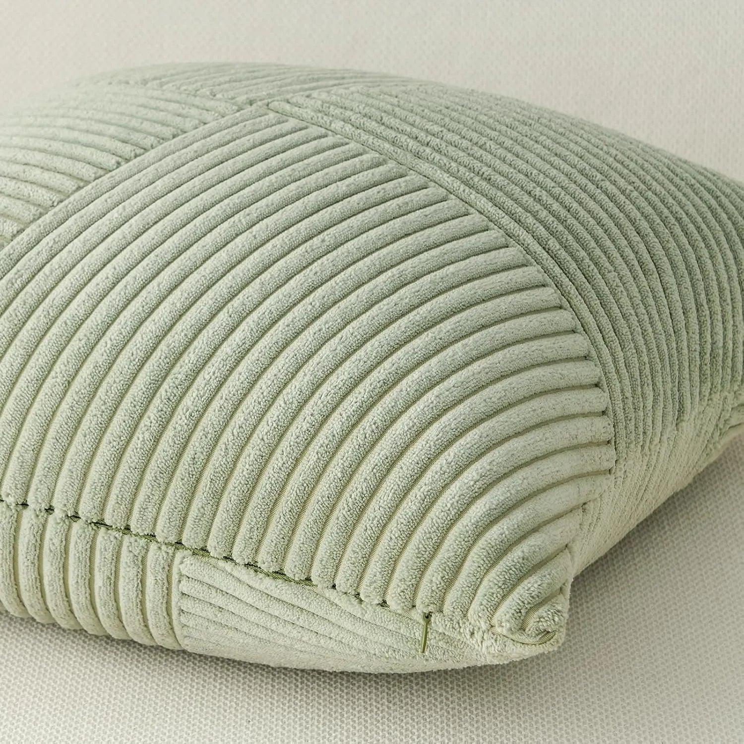 Lyxigt kuddfodral i randig manchester