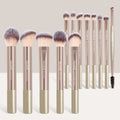 Professional set of 13 makeup brushes for a complete base & eye makeup