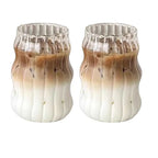 Glas med räfflad design