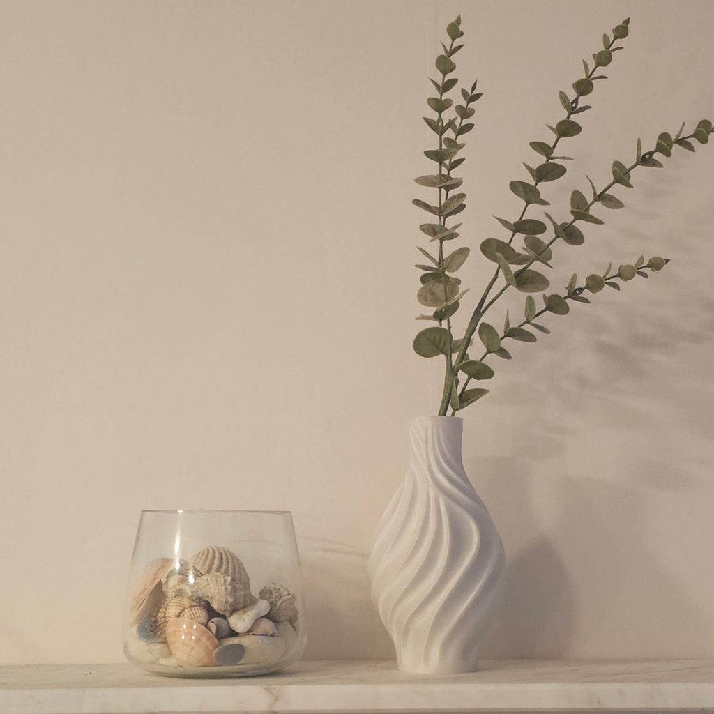 Wavy - Vågformad vas 🇸🇪